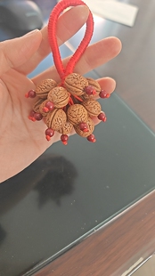 野生山桃核挂件镇寨桃核簇挂饰车载保安手工红绳桃枭吊坠天然核