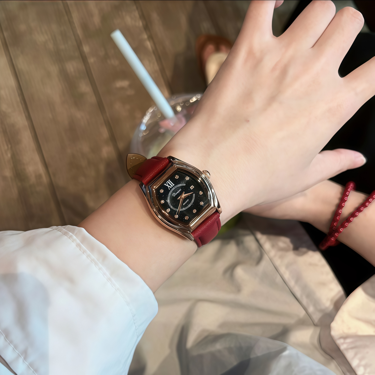 星空镶钻女士手表女款轻奢小众