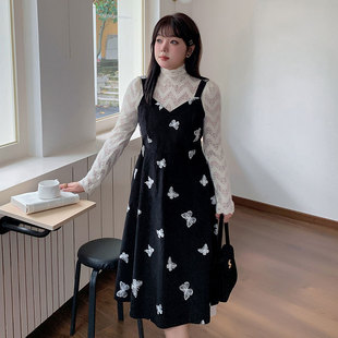 法式连衣裙2024秋新款220斤胖mm大码氛围感气质显瘦吊带裙两件套