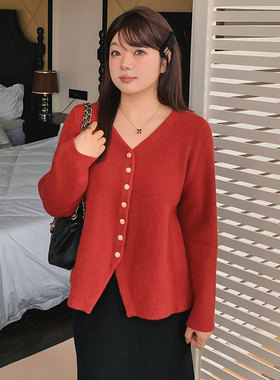 红色针织衫2025冬季新款210斤胖mm加大码V领休闲宽松显瘦开叉毛衣
