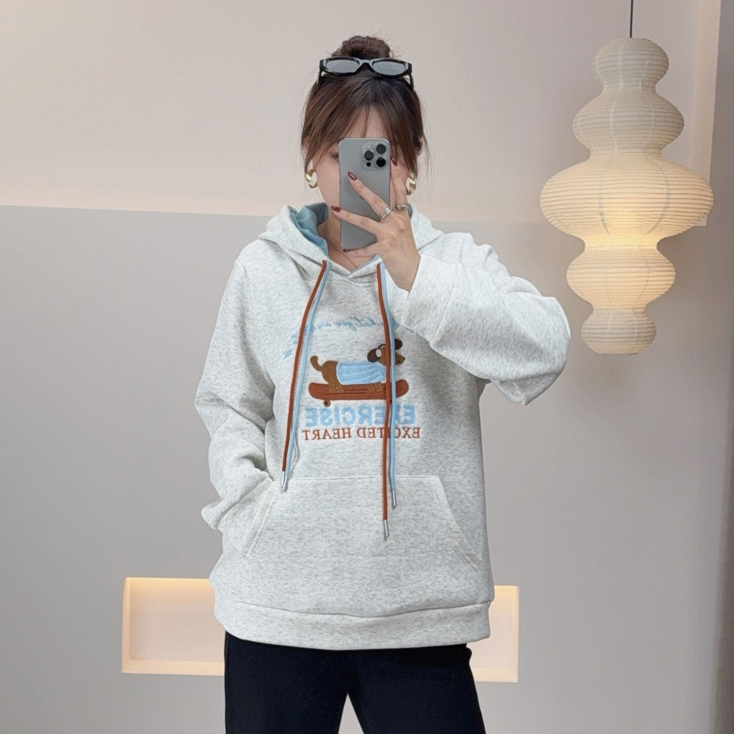 卫衣连帽2025冬季新款220斤胖mm加大码休闲刺绣小狗加绒显瘦上衣