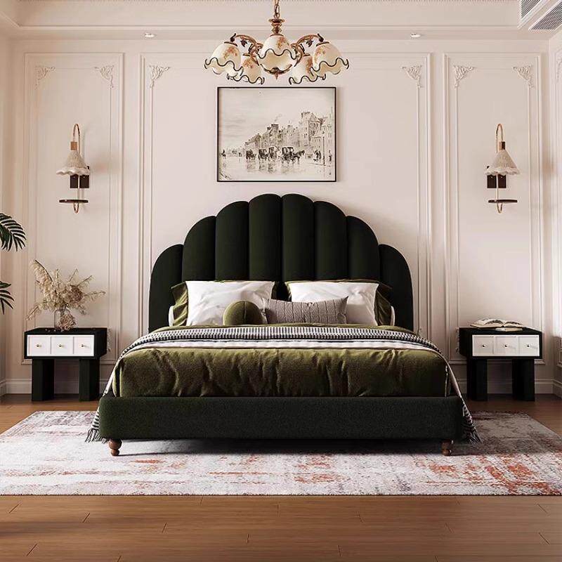 设计师港式中古风实木卧室绒布