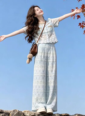 法式漂亮浅蓝色蕾丝套装女夏季减龄小香风上衣阔腿裤巨好看两件套