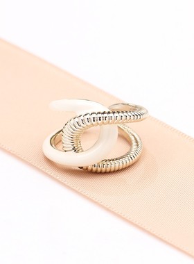 同款交叉开口可调节宽版食指戒女