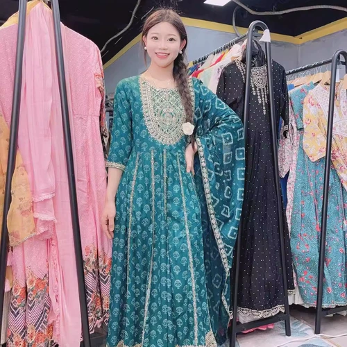 Индийские покупательные продукты Qi Quan приобрели все подлинные ремесла и бегущие ноги.