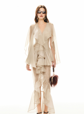 越南小众MUSTHAVE 2025年秋季新款意式风情杏色荷叶边连衣裙