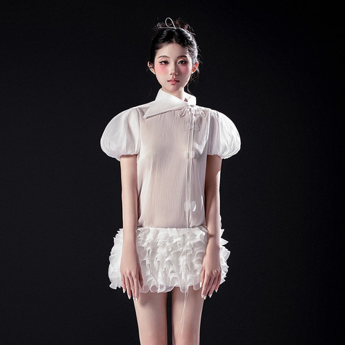 越南小众RAFFINE 2025年春季新款乖乖女甜美泡泡袖套装裙