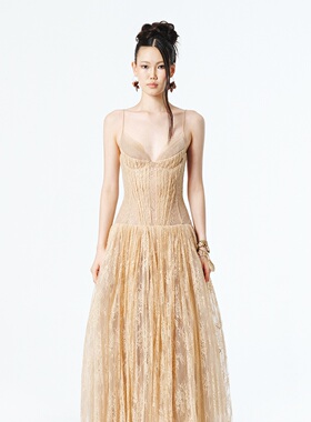 越南小众品牌ONONMM 2025年秋季新款精致杏色蕾丝薄纱收腰吊带裙