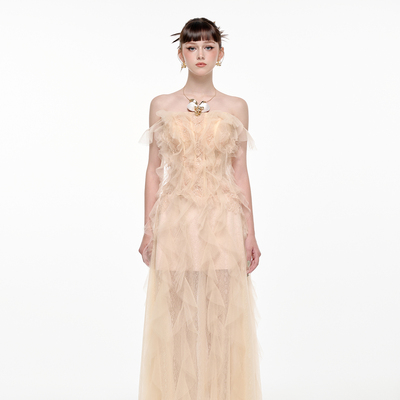 越南JOSEPHINE 2025年秋季新款清透诗意杏色薄纱抹胸长裙