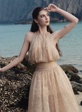 越南小众DARLING DIVA 2025年春季新款法式卡其色收腰连衣裙