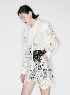 越南小众MUSTHAVE 2024年春季新款法式白色蕾丝钩花不规则衬衫