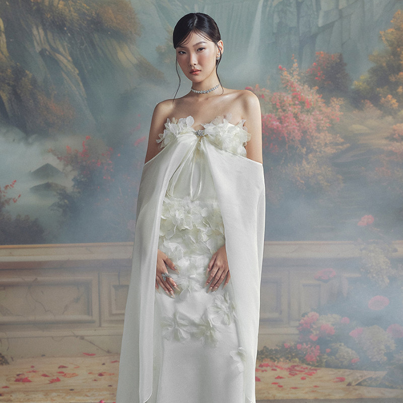 越南小众LINH PHUNG 2024年夏季新款朦胧仙气飘飘花朵连衣裙