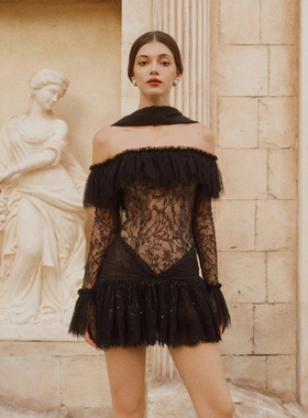 越南品牌LA VIERGE 2025年夏季新款若隐若现亮片蕾丝薄纱抹胸裙