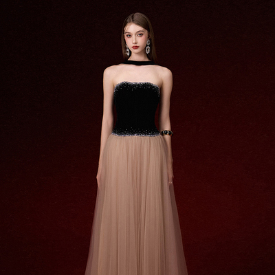 越南JOSEPHINE 2025年新年新款绚烂星空黑色抹胸拼接棕色网纱裙