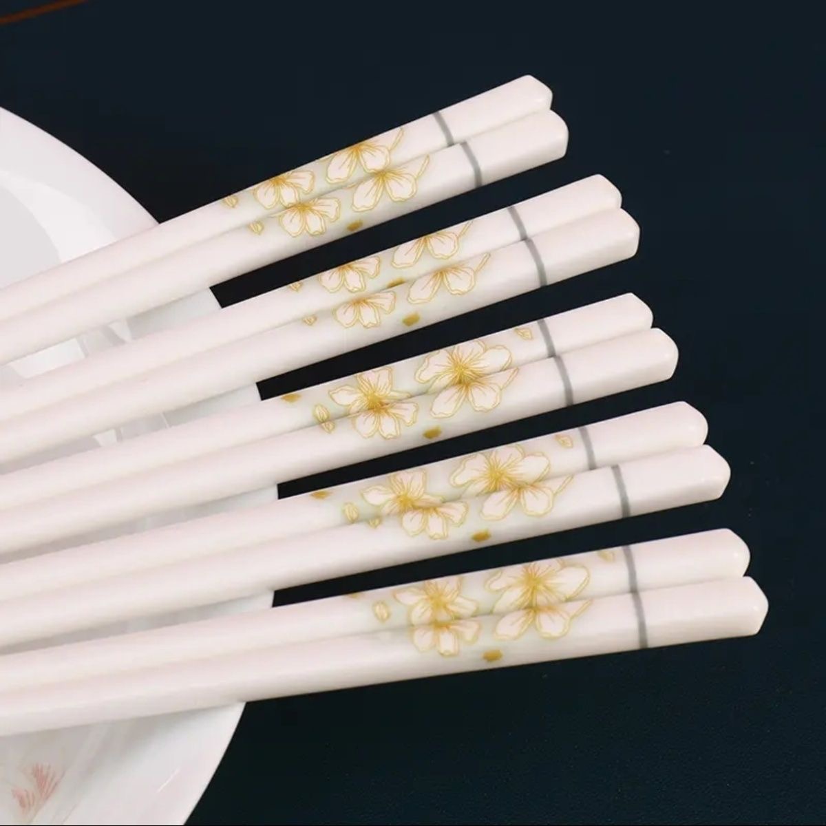 黄金叶陶瓷筷子家用耐高温防滑防霉高颜值骨质瓷筷子