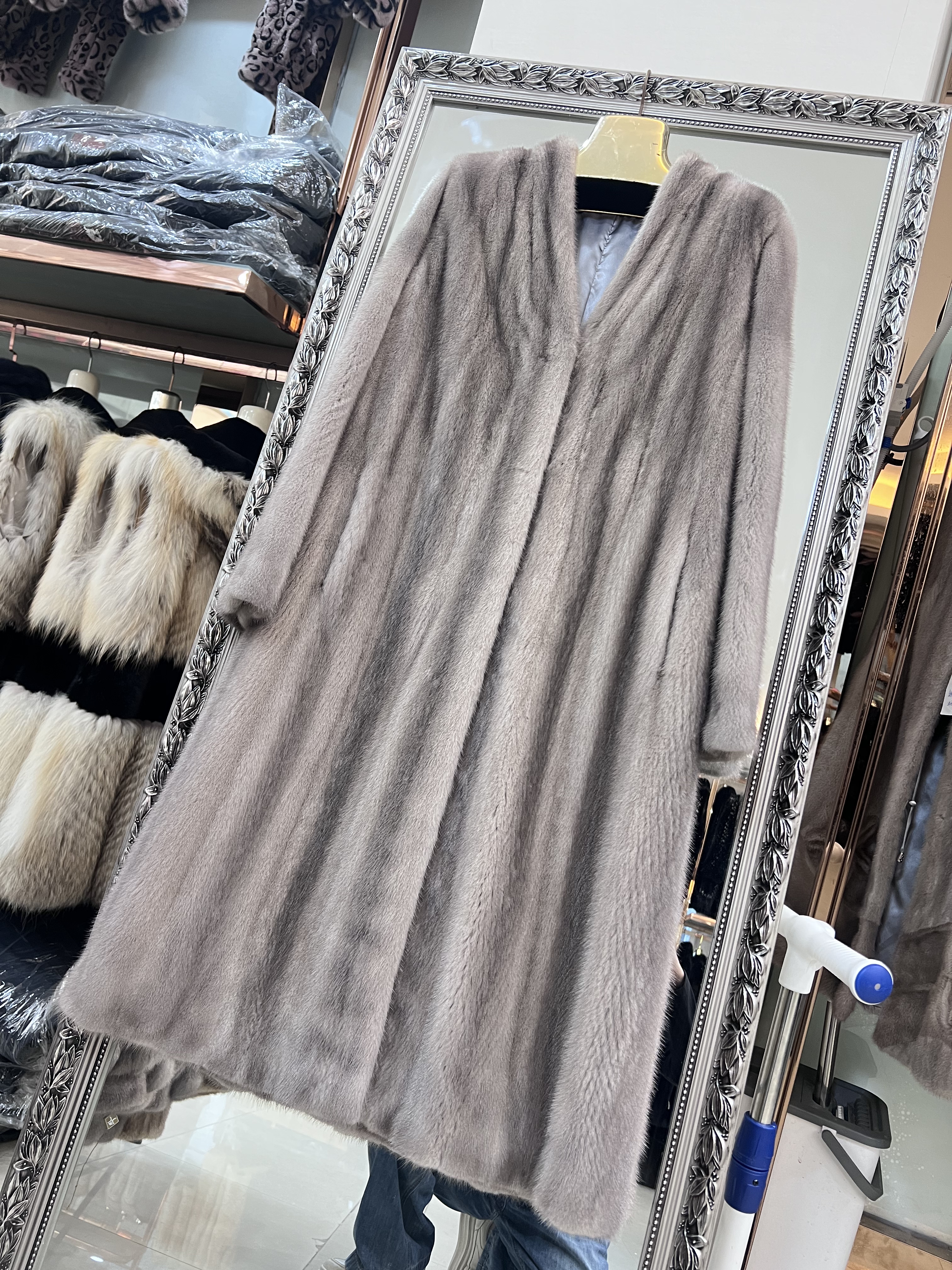 衣长120“匠心本色”进口天鹅绒全抽水貂皮草女外套貂皮大衣整貂