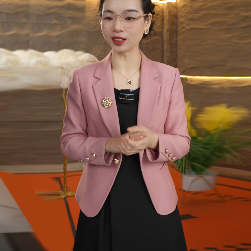 粉色短款西装外套女春秋2025新款职业装气质西服套装连衣裙工作服