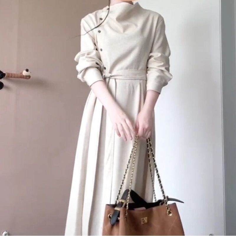 暮云归高级感长袖斜门襟连衣裙女2025早秋知识分子风收腰裙子