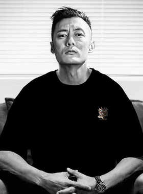 宽松潮流纯棉醒狮男女款休闲半袖