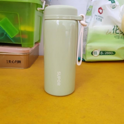 苏泊尔316L不锈钢保温杯小巧便携
