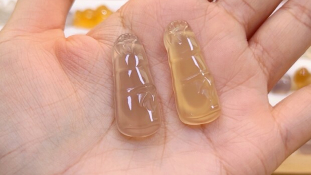 天然玛瑙四季豆吊坠挂件竹子多色高冰玉髓四季豆玉石项链