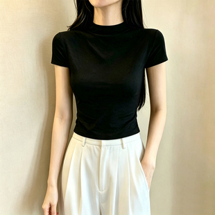 黑色正肩短袖T恤女春夏季新款小高领显瘦高级感修身短款打底上衣