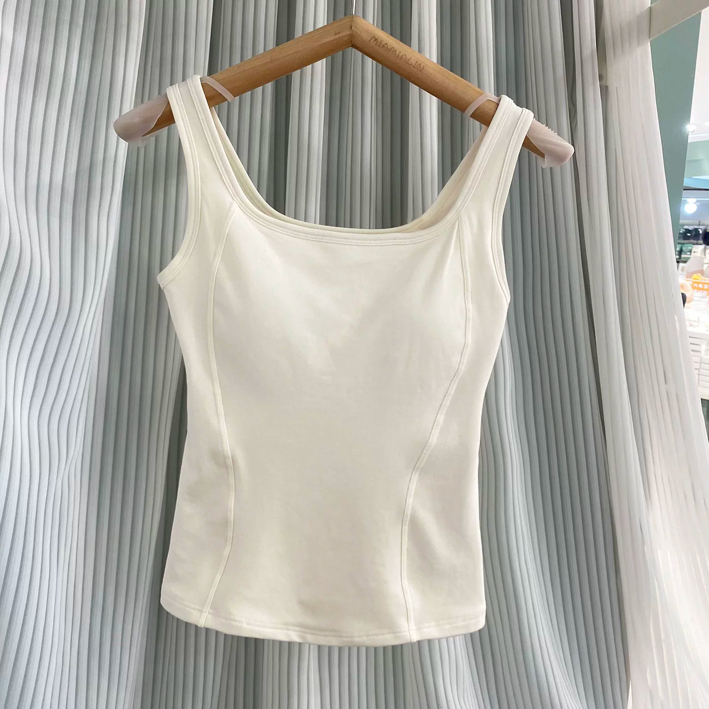 白色鱼骨背心女美背夏季新款内搭遮副乳显瘦外穿吊带露背打底上衣