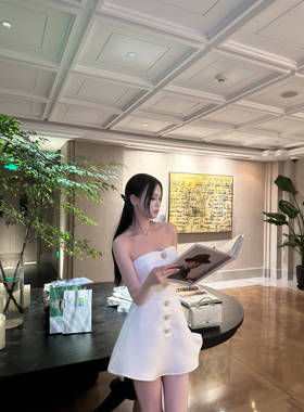 Elyssa2024夏季新款白色法式气质抹胸连衣裙女高级感小众裙子套装