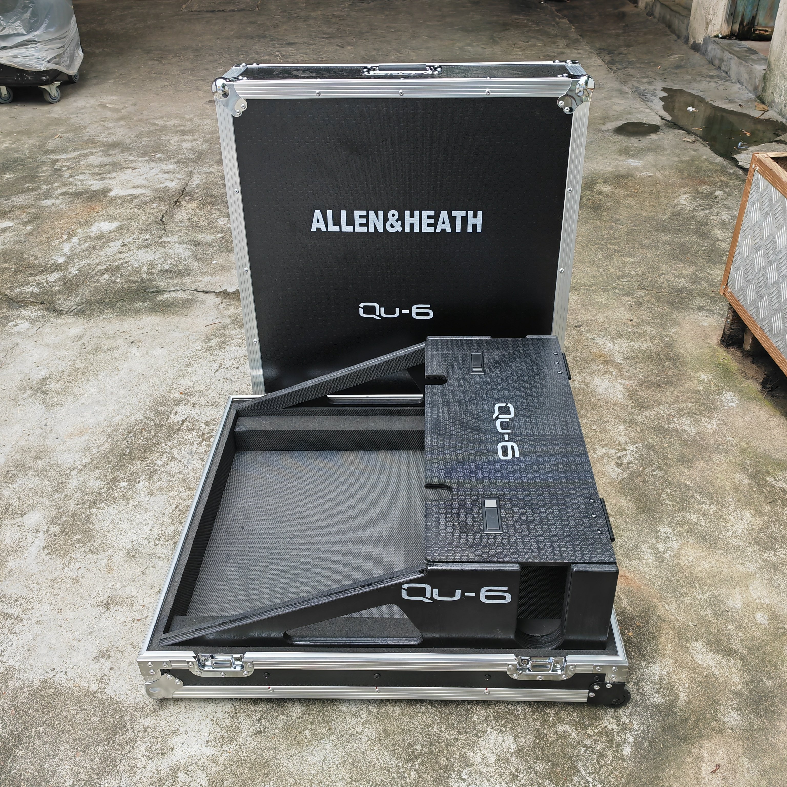 定做 艾伦赫赛QU-6调音台航空箱 ALLEN&HEATH QU-6演出防震运输箱