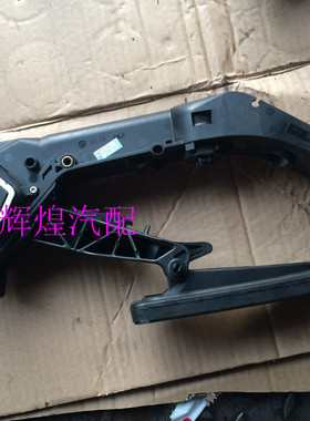 W220 S320 W203 W204 E66 E60 E90 X3 E83 E70电子油门踏板
