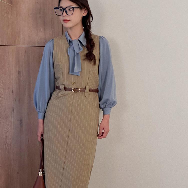 直筒后开叉西装料竖条纹连衣裙