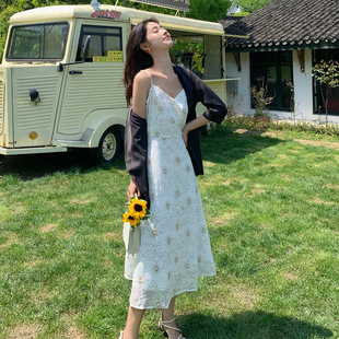 初恋甜美连衣裙设计感外穿夏女 小清新白色吊带长裙长款 FBB WORKS