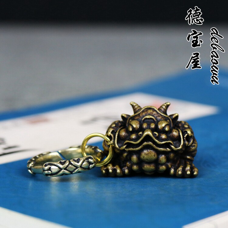 铜金蟾实心三足钱串旺财摆件