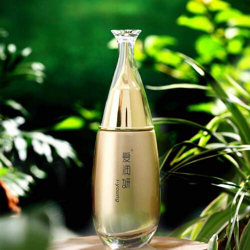 玻尿酸化妆水柔肤补水保湿