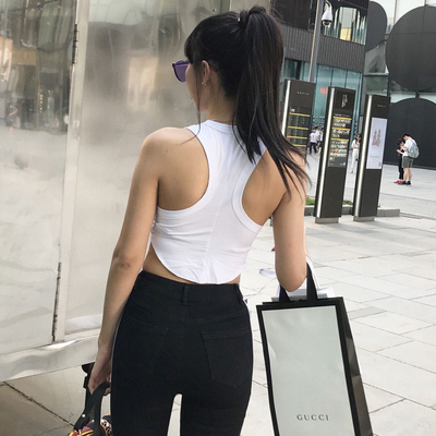 网红街拍u领百搭风弹力贴身背心