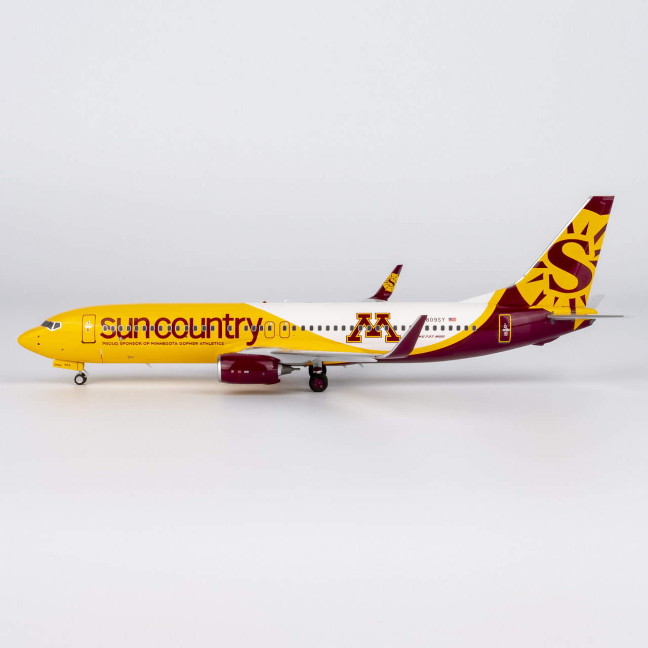 NG 08049 太阳城航空 737-800/w N809SY 1:200