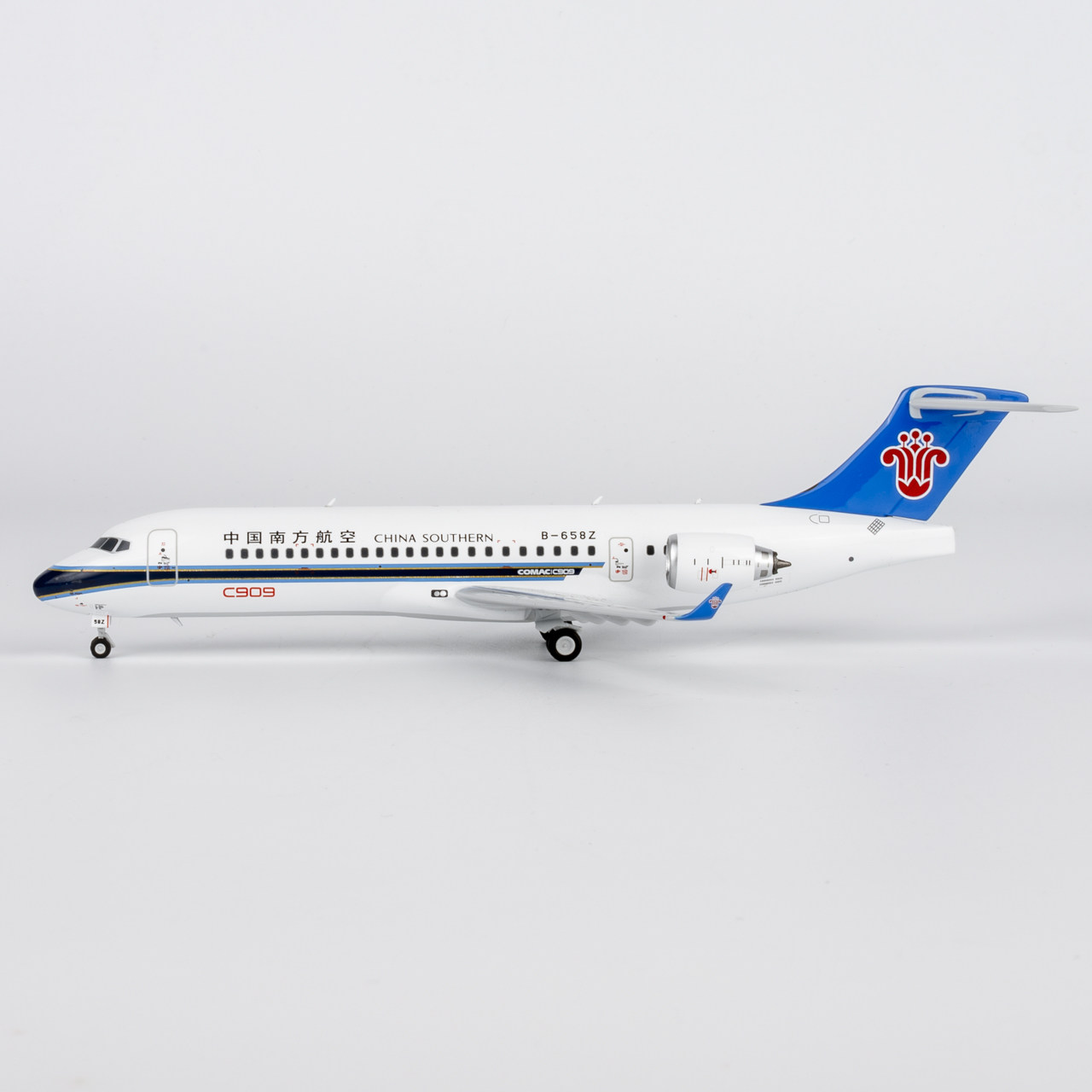 CSAIR 中国南方航空 C909 (ARJ21-700) B-658Z/B-658K 1:200