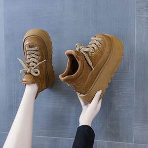 鞋柜花语9-12cm松糕2025秋冬百搭时尚厚底小个子小皮鞋9018-1