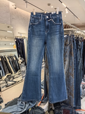 四面弹小个子喇叭牛仔裤女2025早秋新款欧货高腰修身显腿长马蹄裤