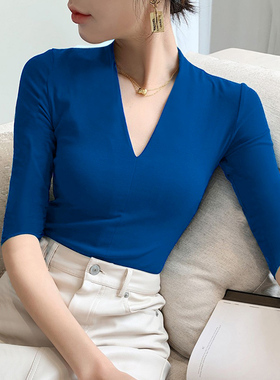 优雅气质显瘦v领女t恤中袖修身打底衫蓝色紧身上衣短袖2026春夏