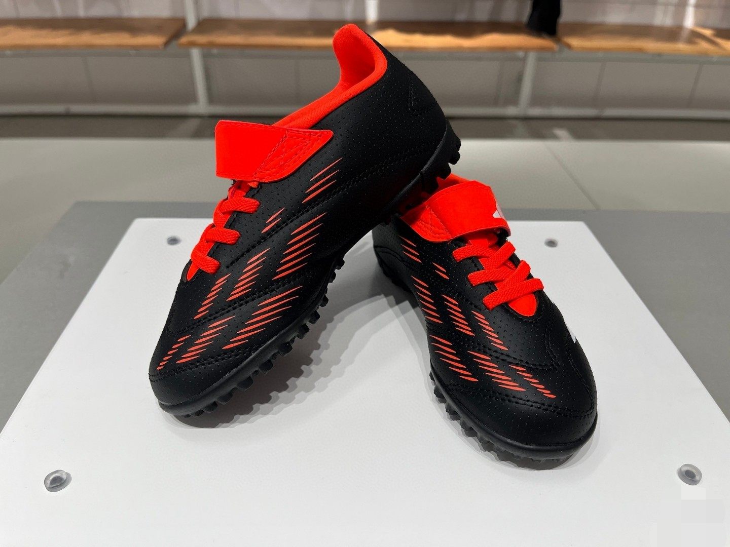 Adidas阿迪达斯中大童运动训练鞋碎丁足球鞋IG5439 IF6413 HP3061
