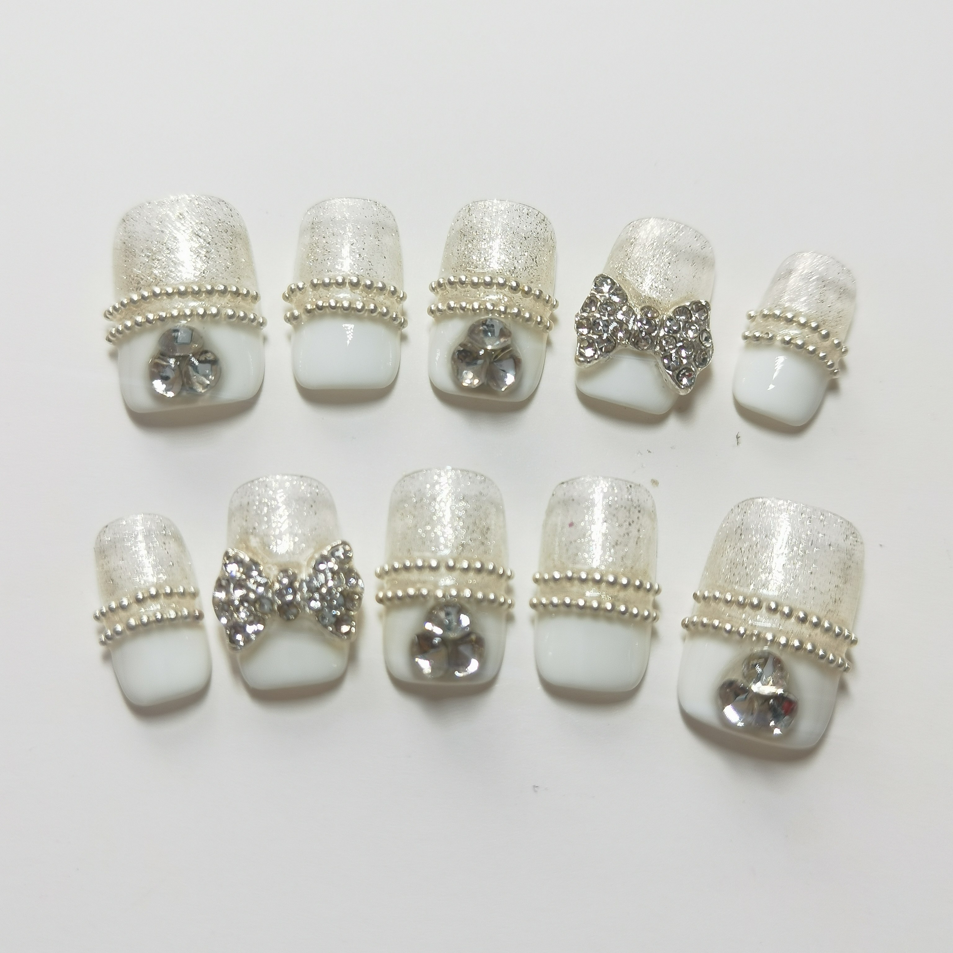 奢华手工定做新娘假指甲光疗美甲成品甲片白色法式边定制贴片包邮