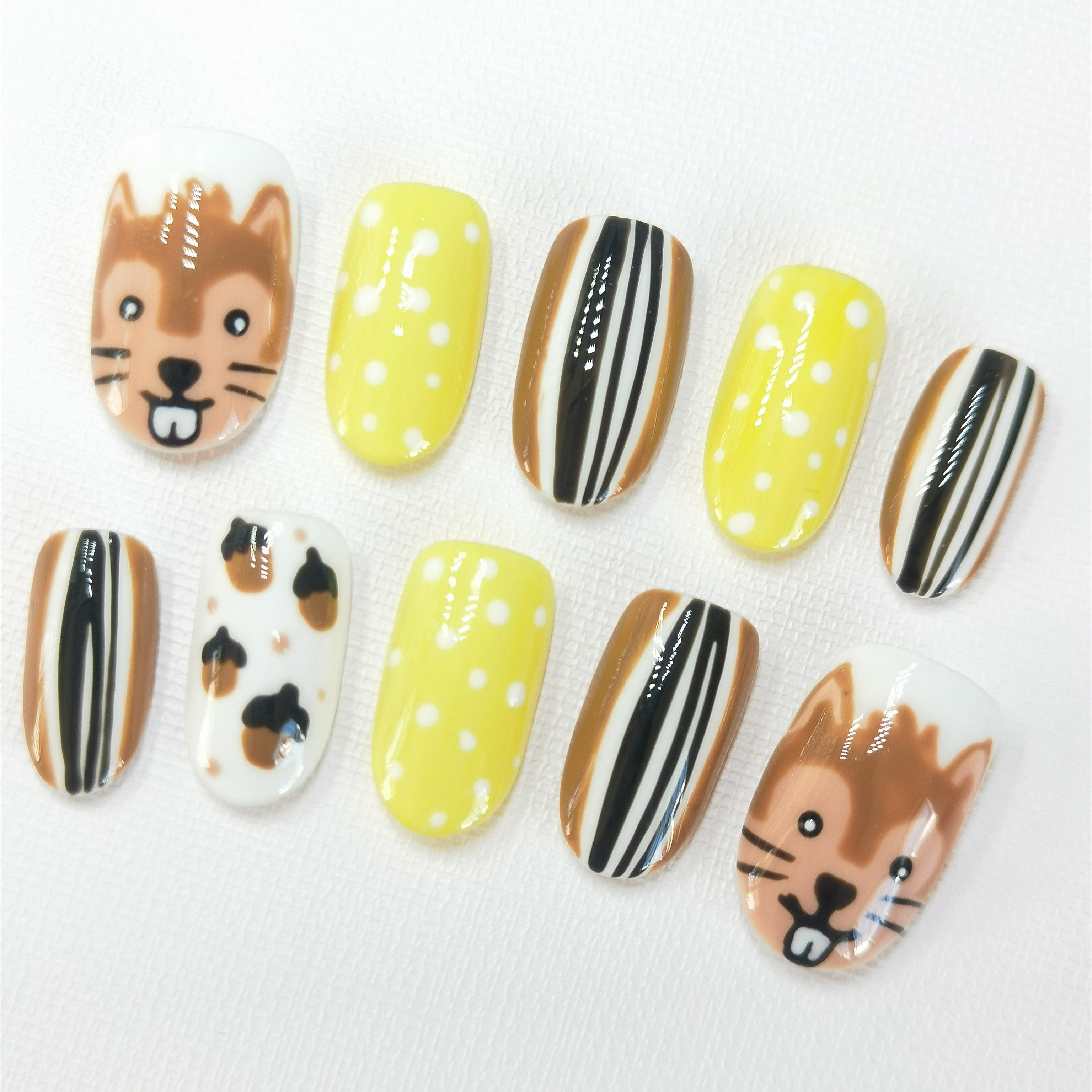 白色美甲成品小松鼠假指甲贴片可拆卸甲片美甲师纯手工制作光疗甲