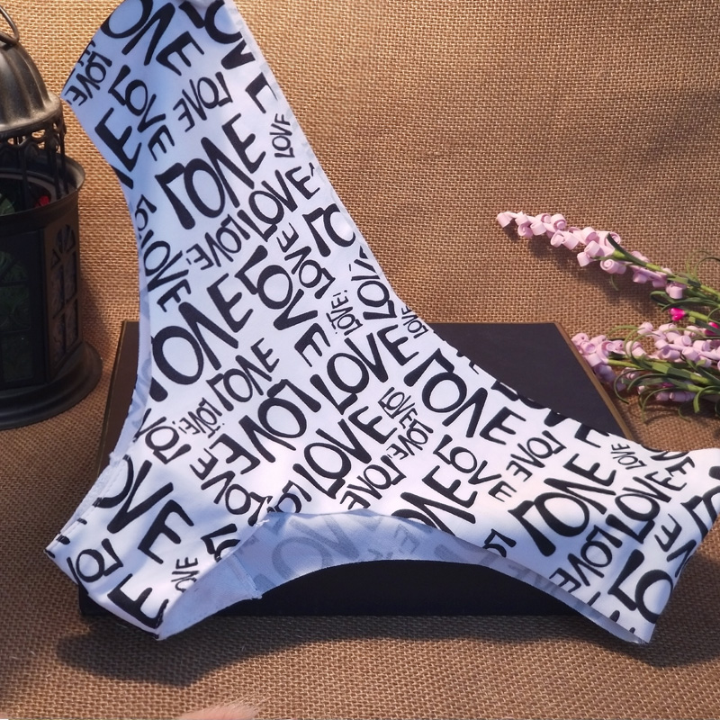 小三角豹纹野性风柔软比基尼内裤