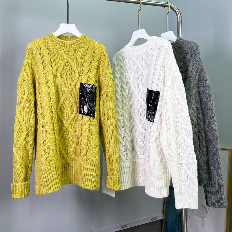 MACQNF圆领慵懒宽松马海毛毛衣