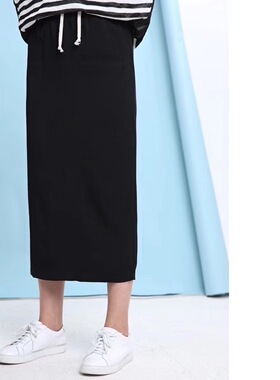 MACQNF夏季新款5236薄款MQ天丝棉侧开叉黑色包臀中长款直筒半身裙
