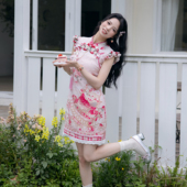 日常草莓千层改良旗袍粉嫩设计感裙子 新中式 造镜集 草莓手账