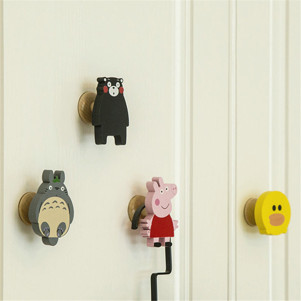 吸壁式多款木质幼儿园装扮挂钩