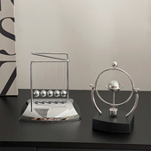 牛顿永动摆件办公室酒柜工位稳定情绪神器房间装 饰品 饰小摆件装