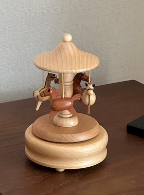 中古实木装饰摆件餐桌面高级感拍照道具木马音乐盒小众复古手工